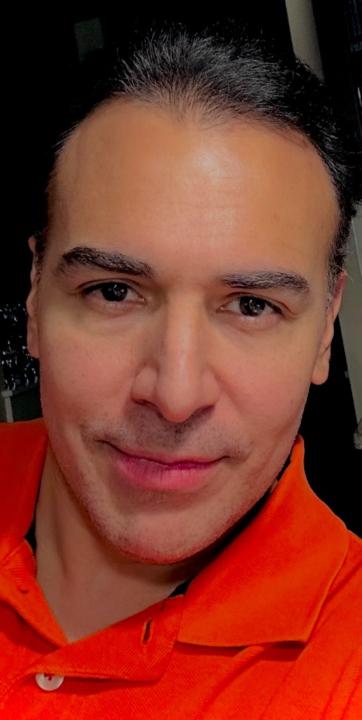 Luis Tovar