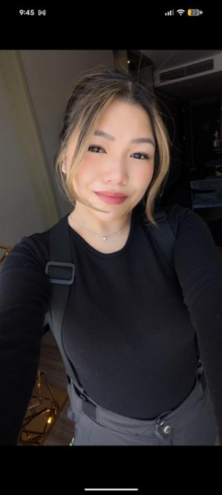 Elizabeth Pham
