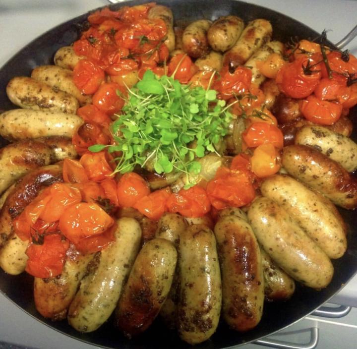 📢 JOIN US: JB’s Catering – Your New Favoret School Spot!