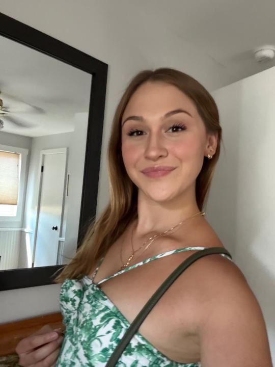 Ximena Navarro