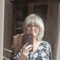 Suzie Sroka