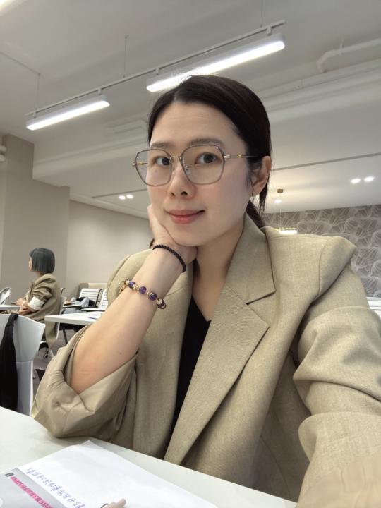 竑淳 陳