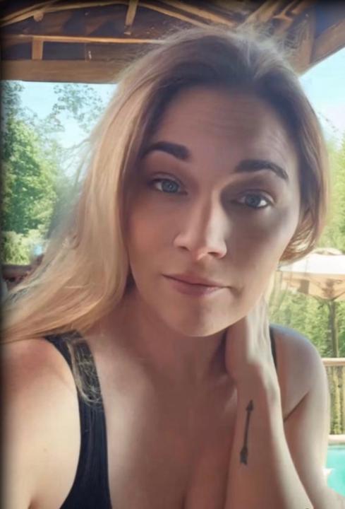 Amanda Lynn