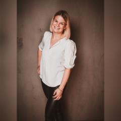 Caroline Höll