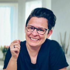 Dina Porcsin