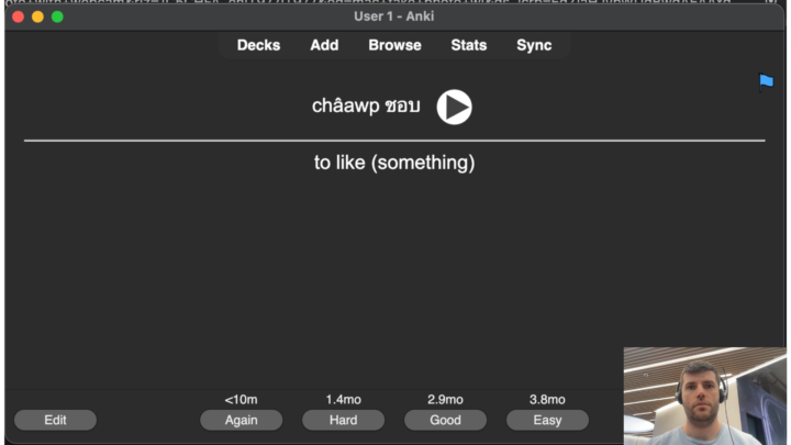 📚I love learning new stuff, and I also enjoy learning foreign languages. 