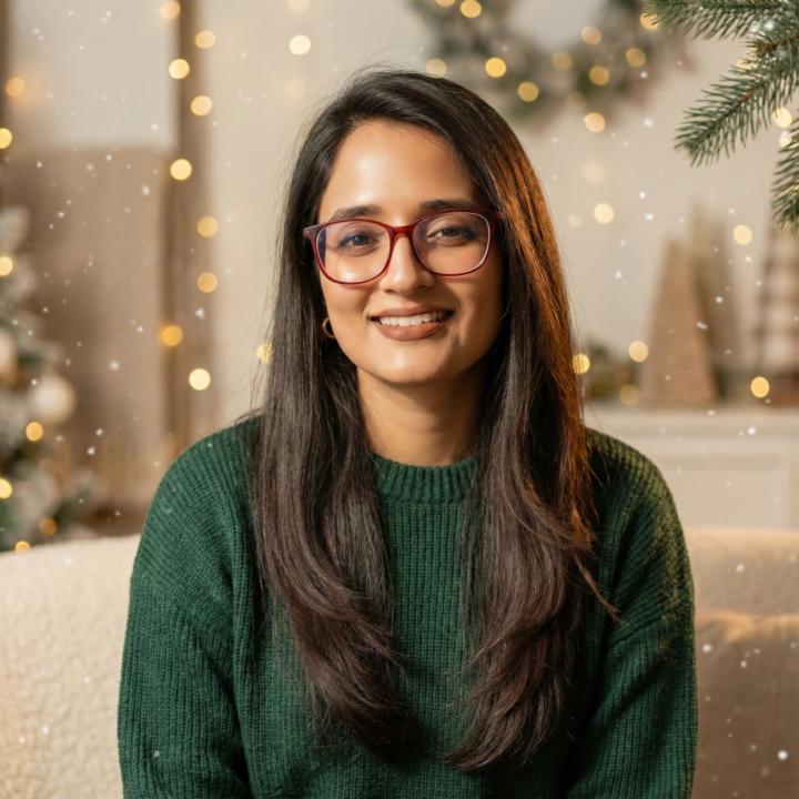 🎄 Professional Christmas Profile Photo – AI Editing Prompt