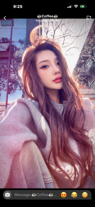 This hottie 