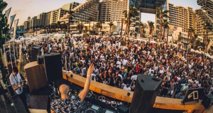 🛑 Booking Dead Party Resorts