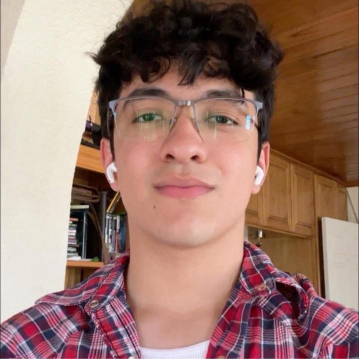Alexander Contreras