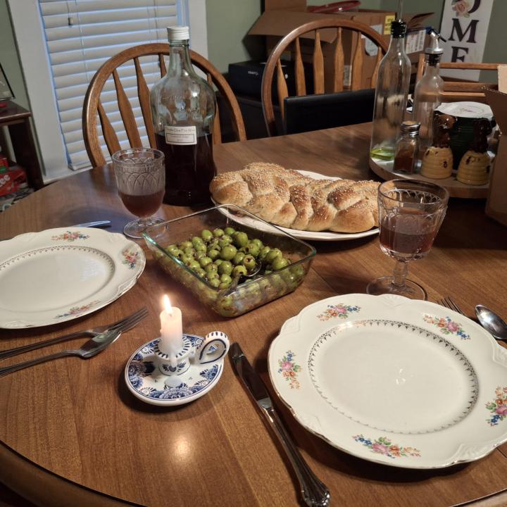 Shabbat Dinner