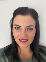 Carla Van Tonder