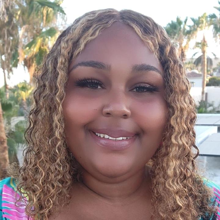 Shaderia Robinson