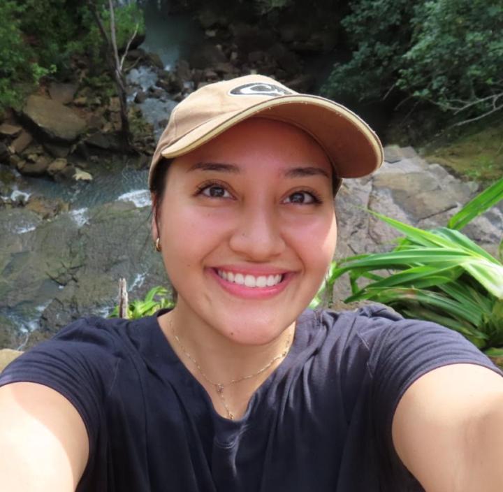Alanna Cruz