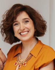 Thaís Tüchumantel