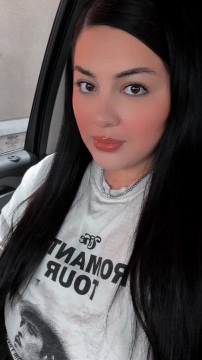 Sharon MartineZ