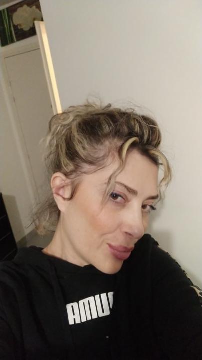 Tassadit sonia Hadid