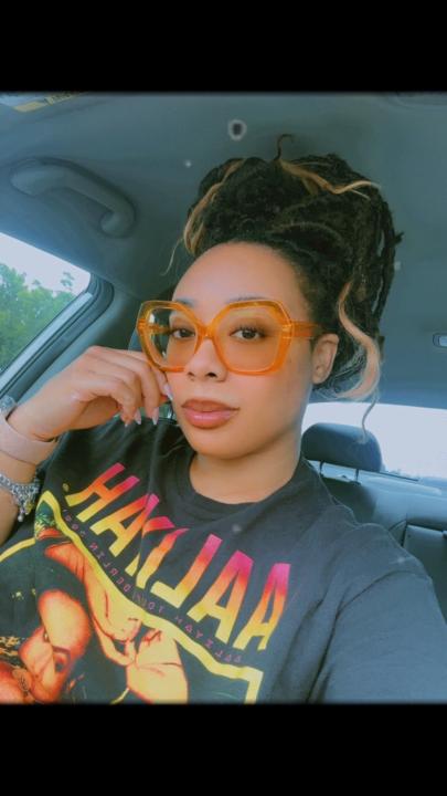 Vee Johnson