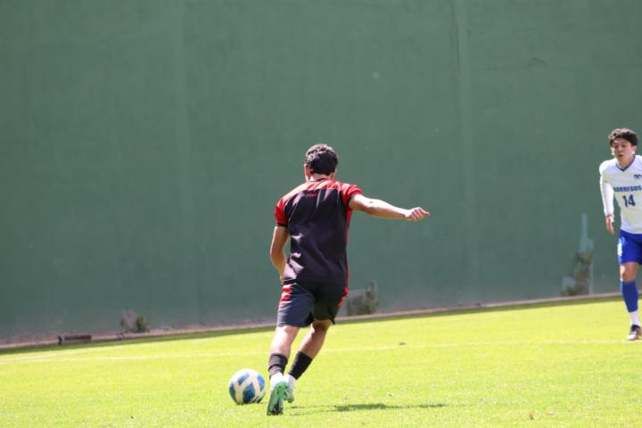 Nicolas Espinosa
