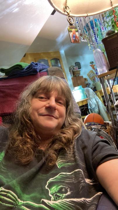 Mona LawrencePailing