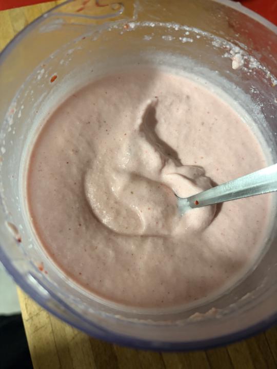 Helado de fresas y plátano 