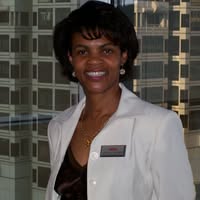 Laura Saunders