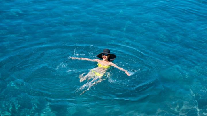 Лора Алексова