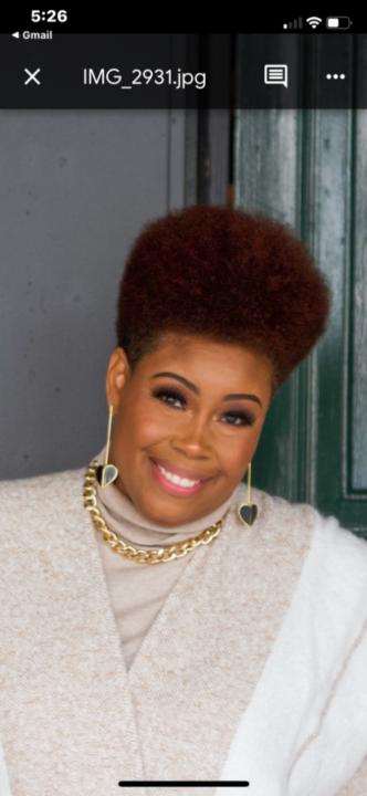 Adrianne Braggs