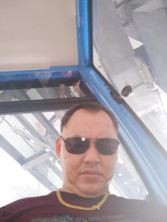 Liang Zhong