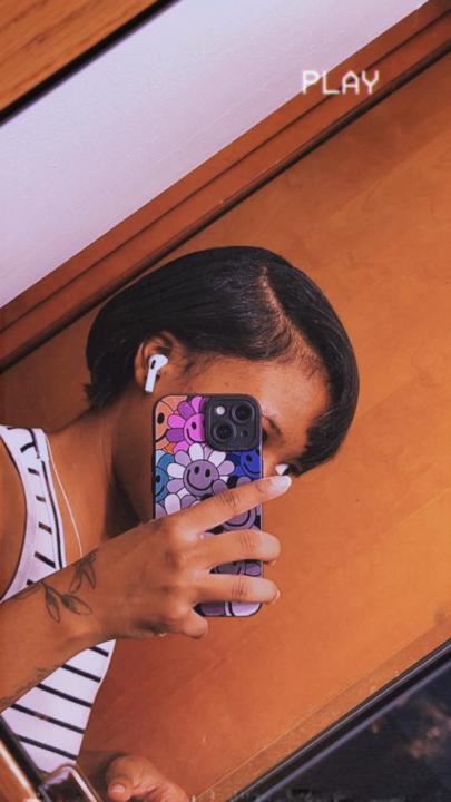 Montrenae Hinton