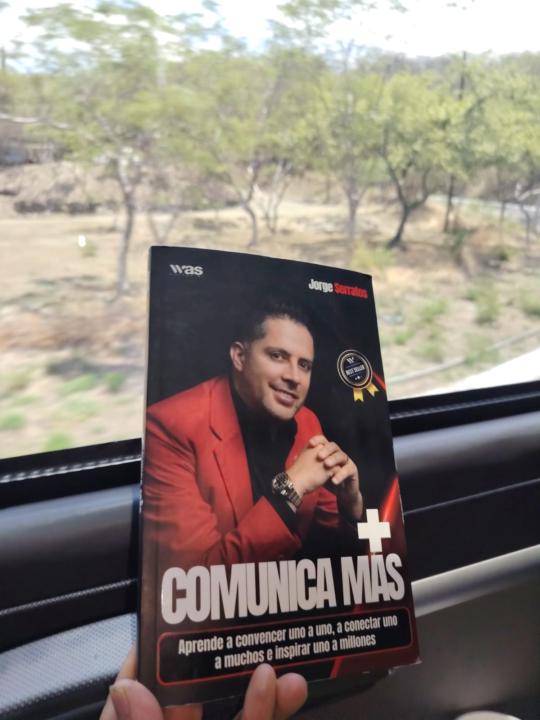 Me encanta viajar con una excelente lectura 