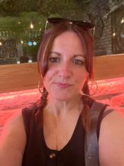 Leanne Oates