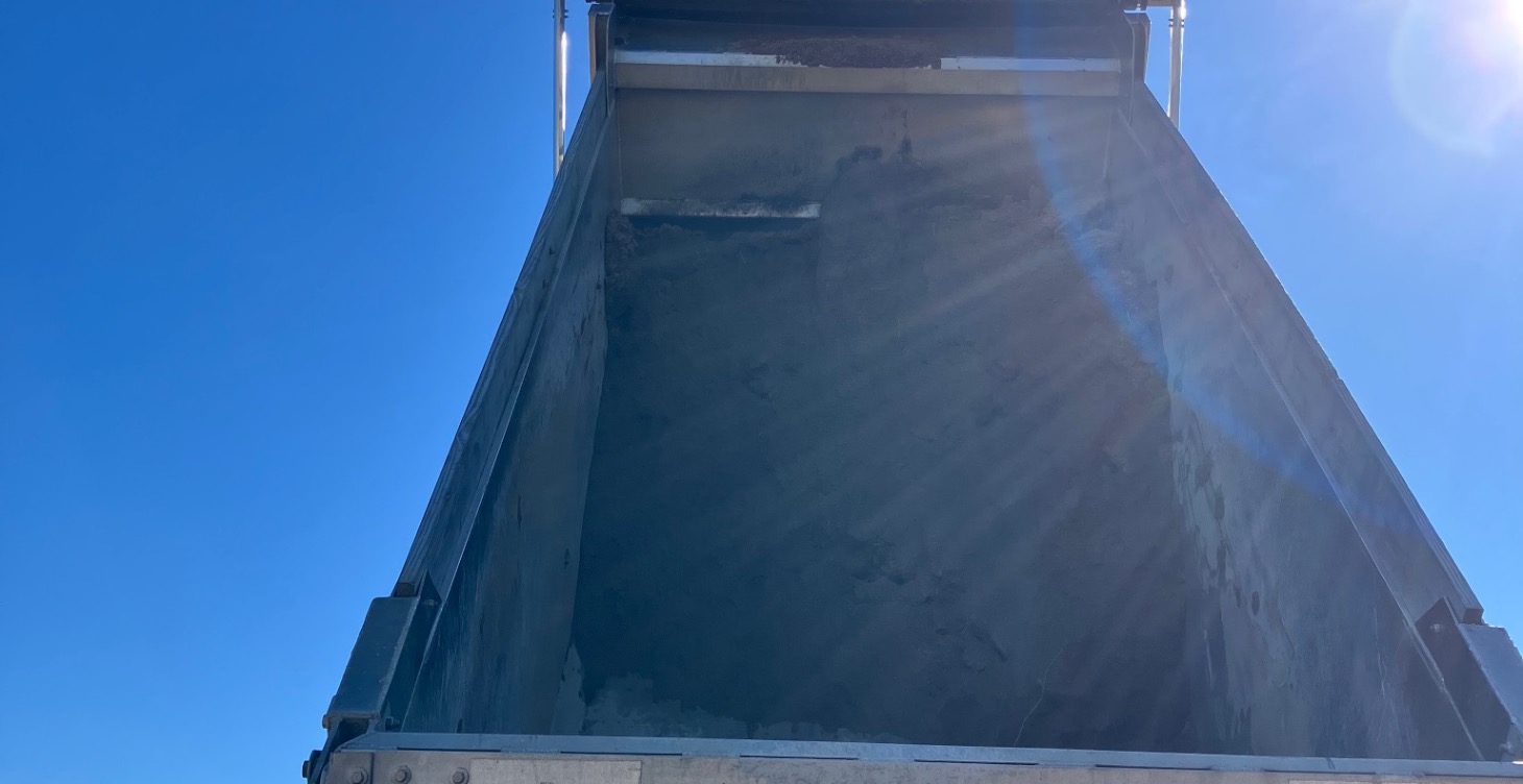 How to raise a dump truck bed