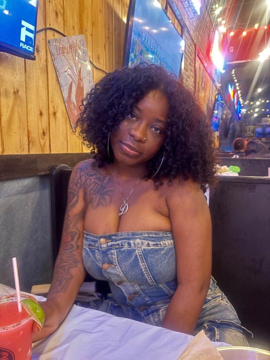 VIP Moesha Nzuzi