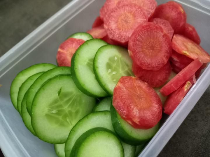 "Fiber helps reduce chronic cravings and keeps you full longer."