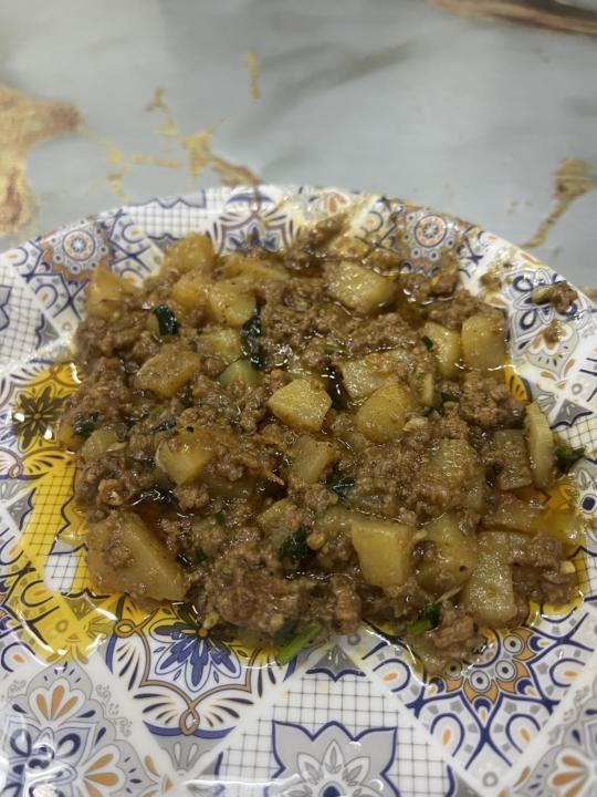 Pesh hai hostel Alu Qeema 🥘