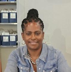 Stephanie Henry