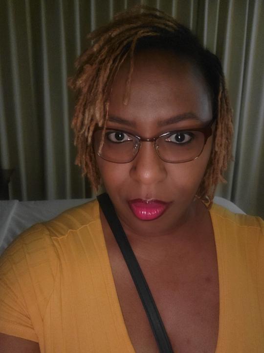 Tess Giwa