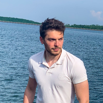 Nicolas L
