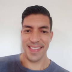 Luis A Torres O