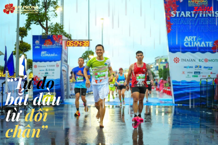 Hành trình tự do bắt đầu từ đôi chân...