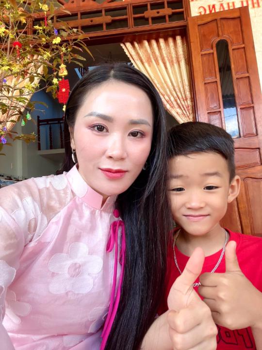 Thuý phần Trương