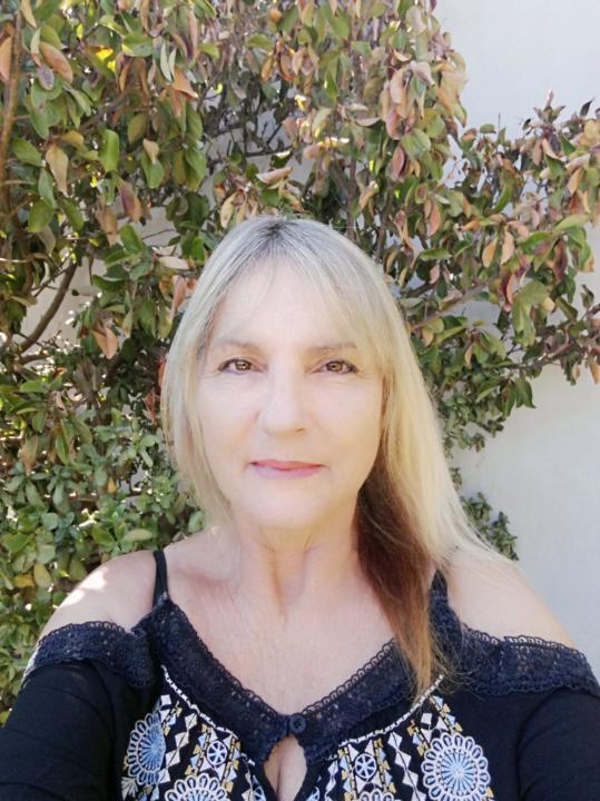 Tracy Tsambos