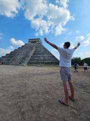 J Gabriel Román Chumacero