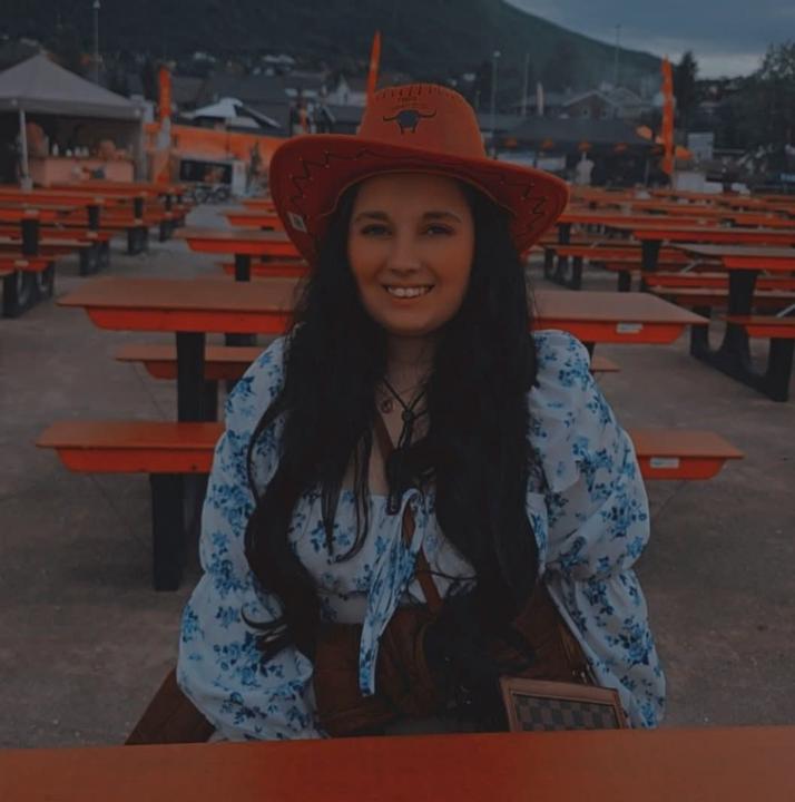 Sandra Helen Buschmann Smette