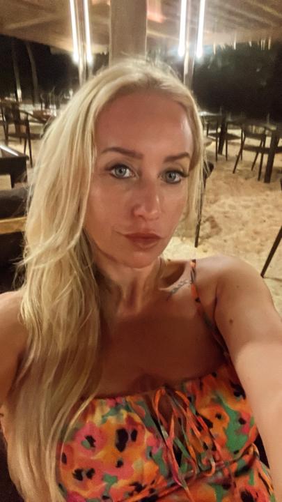 Leonie Pos