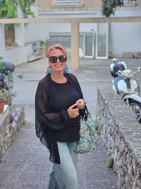 Simona Aur