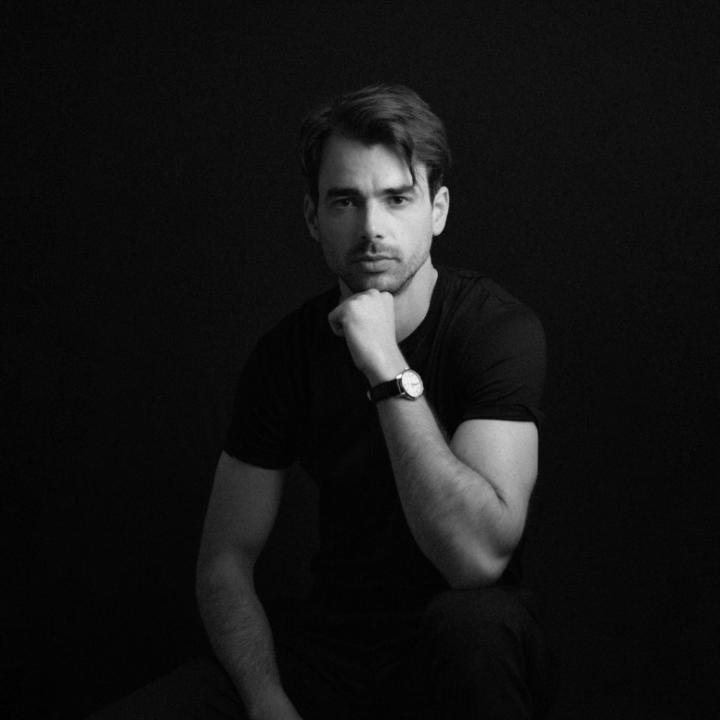 Douglas Dutton