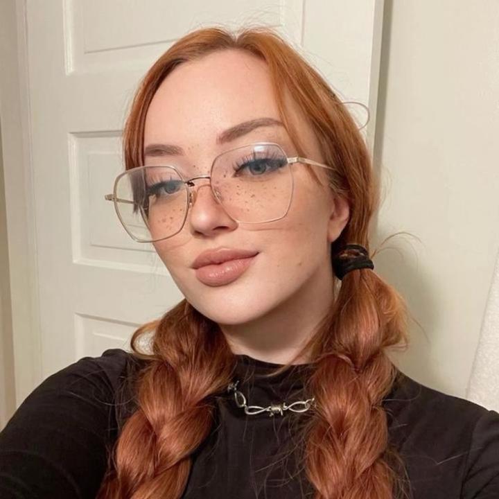 Anett Zsofia