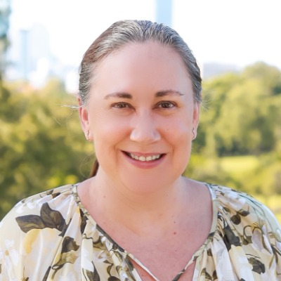 Julia Lewis